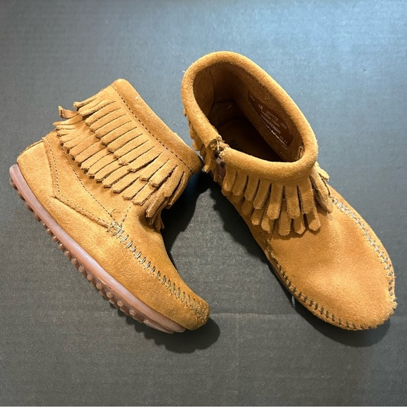 Minnetonka Double Fringe Brown Leather Native Boots SIZE 10 KIDS - Picture 1 of 7